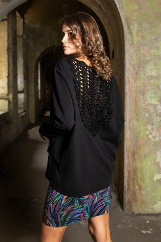 spódnica-mini-i-bluza-z-szydełkową-wstawką-na-plecach-BLOOM-vippi-design-5.jpg