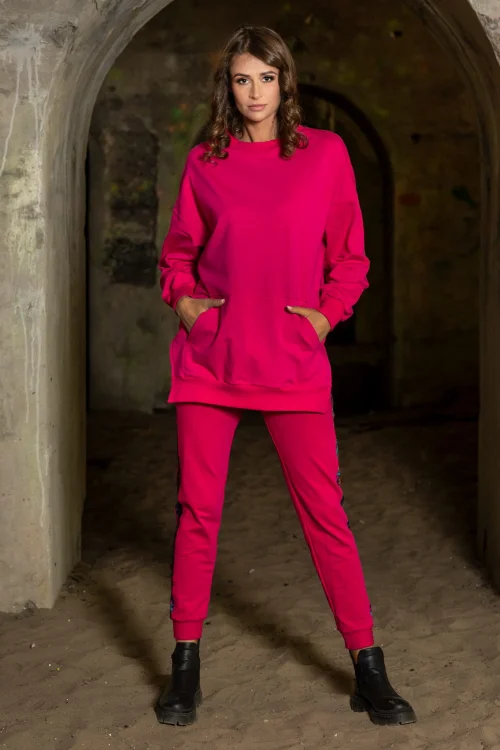 bluza-oversize-i-spodnie-z-lampasami-różowe--BLOOM-vippi-design.jpg