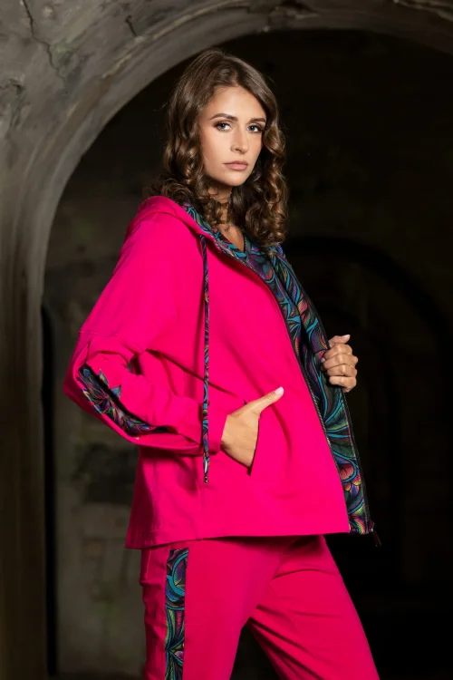 bluza-z-kontrą--i-spodnie-z-lampasami-różowe--BLOOM-vippi-design-4.jpg