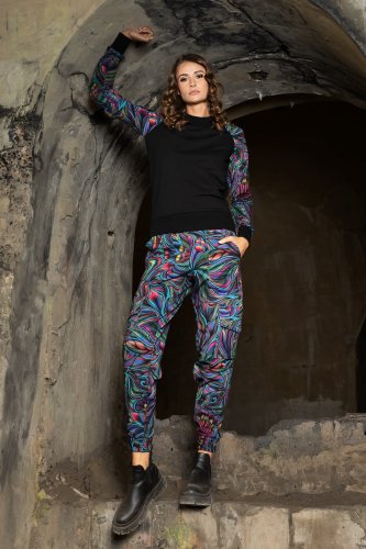 bluzka-sportowa-czarna-i-bojówki--BLOOM-vippi-design-9.jpg