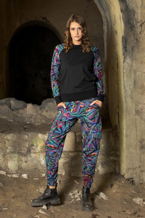 bluzka-sportowa-czarna-i-bojówki--BLOOM-vippi-design.jpg