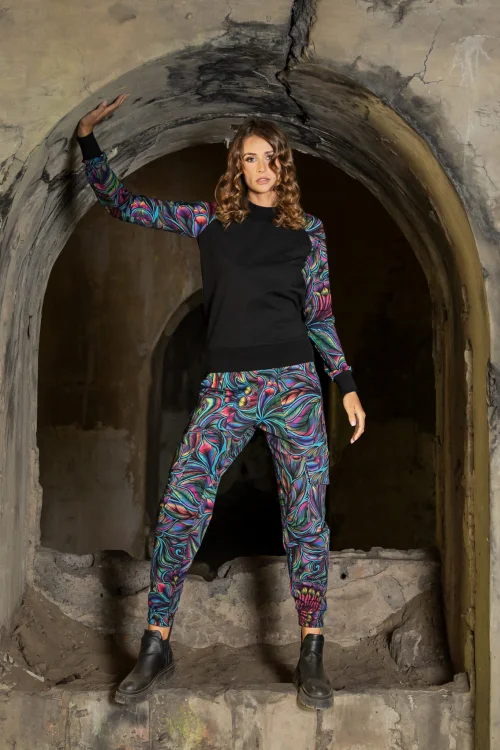 bluzka-sportowa-czarna-i-bojówki--BLOOM-vippi-design-11.jpg