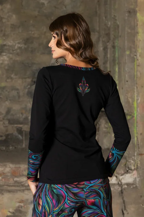 spodnie-wąskie-w-kant-i-bluzka-klasyczna-z-mankietami--BLOOM-vippi-design-8.jpg
