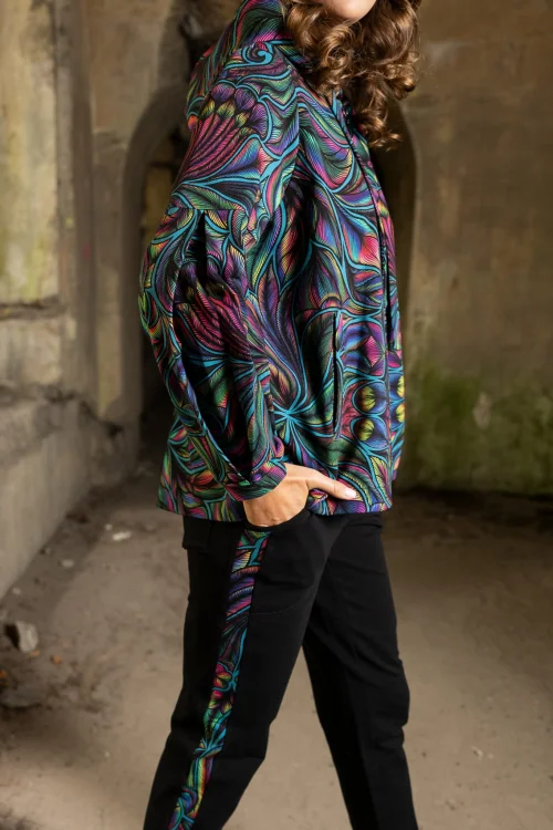 spodnie-czarne-z-lampasami-i--bluza-z-kontrami---BLOOM-vippi-design-10.jpg