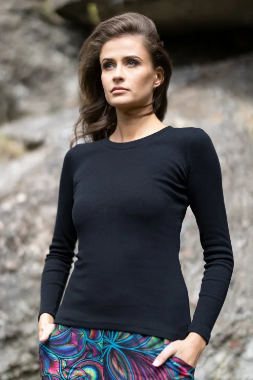 bluzka-czarna-BASIC-prązek-vippi-design.jpg