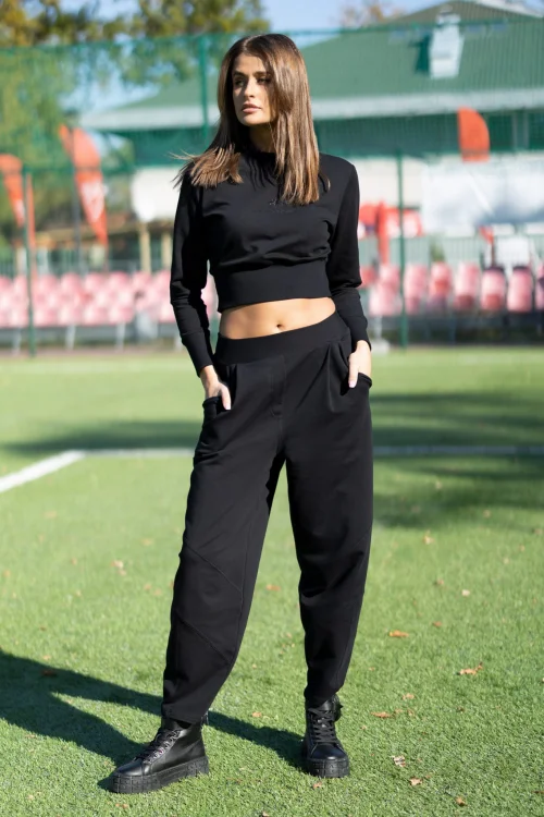 spodnie-luźne-dresowe-i-krotka-bluza-BASIC-vippi-design-2.jpg
