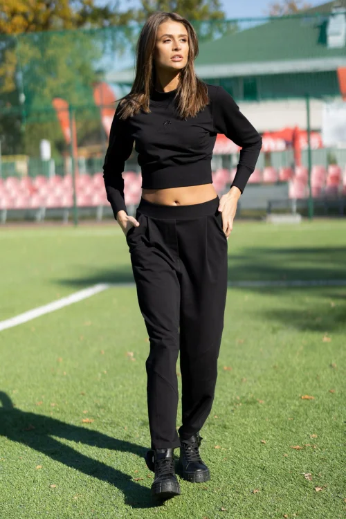 spodnie-luźne-dresowe-i-krotka-bluza-BASIC-vippi-design-4.jpg