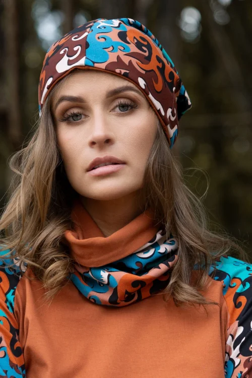 bluzka-sportowa-iczapka-i-komin--FLOW-vippi--design-5a.jpg