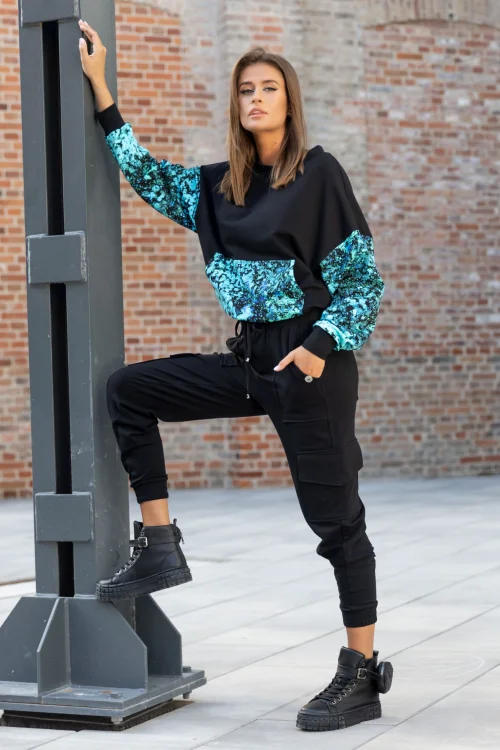 Spodnie-bojwki-czarne-vippi-design-i-bluza-RAIN-kangurka-vippi-design-4.jpg