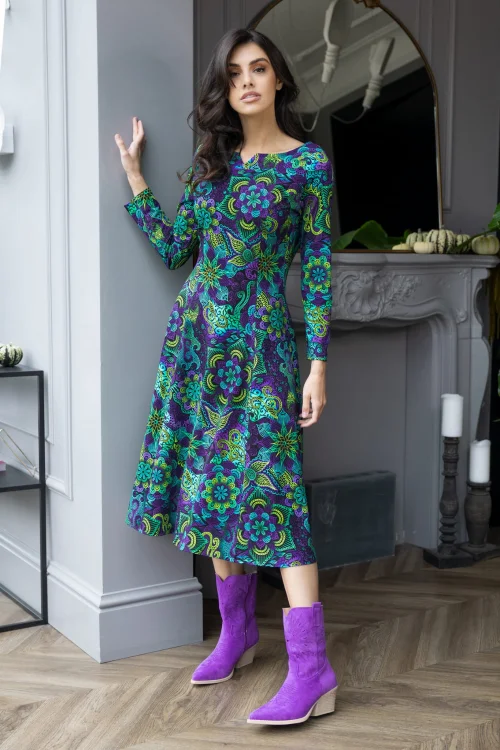 sukeinka--midi-z-pęknięciem-na-dekolcie---LILY-violet-Vippi-design-5.jpg
