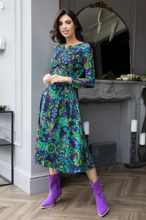 sukeinka--midi-z-pęknięciem-na-dekolcie---LILY-violet-Vippi-design-2.jpg