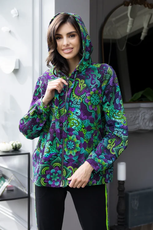 bluza-zkontrą-kolorowa--i-spodnie-z-podwójnymi-lampasami--LILY-violet-Vippi-design-3.jpg