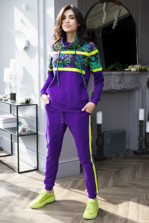 bluza-fioletowa-i-spodnie-z-podwójnym-lampasem--LILY-violet-Vippi-design-4.jpg
