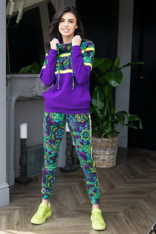 bluza-z-golfem-fioletowa-i-spodnie-kolorowe-z-podwojnym-lampasem-cz--LILY-violet-Vippi-design-3.jpg