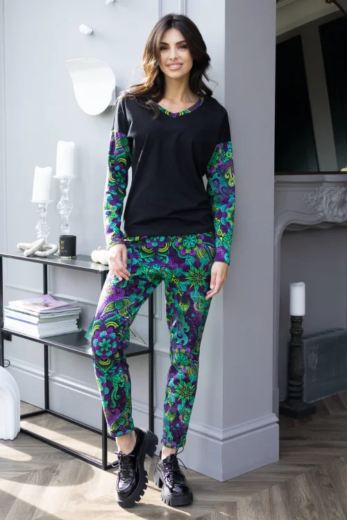 bluzka-trapezowa-czarna-V-LILY-violet-Vippi-design-4.jpg