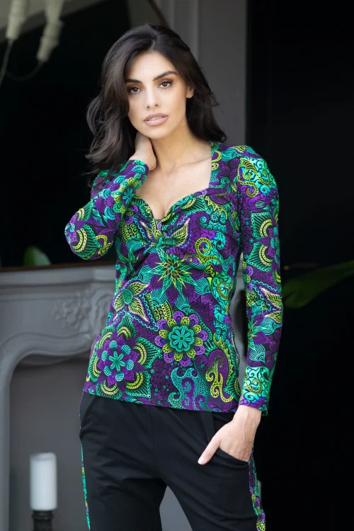 bluzka-serce-i-spodnie-czarne-z-lampasem--LILY-violet-Vippi-design-4.jpg