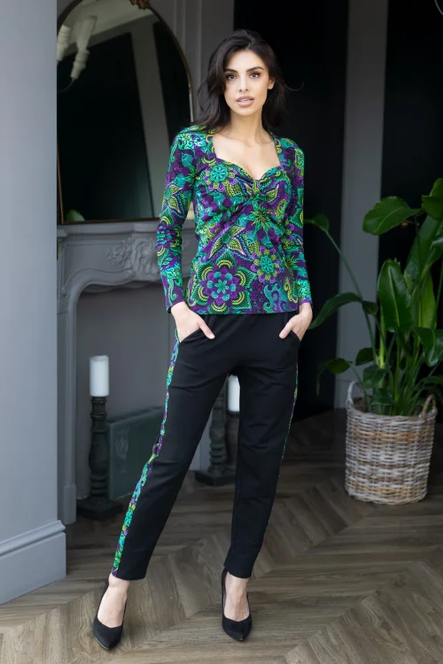 bluzka-serce-i-spodnie-czarne-z-lampasem--LILY-violet-Vippi-design.jpg