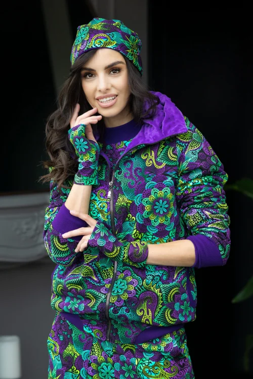 spodnie-bojówki-i-bluzka-sportowa-kolorowa-i-bluza-ocieplana-z-golfem-i-akcesoria-LILY-violet-Vippi-design-6.jpg