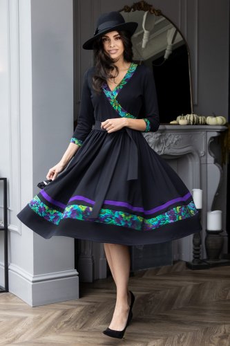 Sukienka-czarna-kopertowa--LILY-violet-Vippi-design-5.jpg