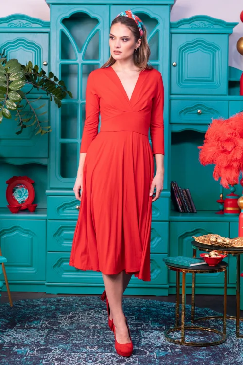 sukienka-wiskozowa-czerwona-z-koła-VIPPI-DESIGN--ROSE-1.jpg