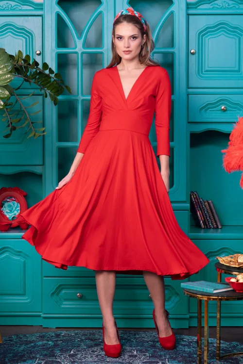 sukienka-wiskozowa-czerwona-z-koła-VIPPI-DESIGN--ROSE-3.jpg