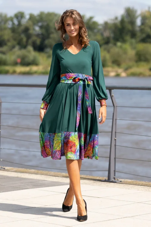 sukienka-midi-wiskozowa-z-kola-serek-zielon-zielona-BLOOM-multi-Vippi-Desgn-6.jpg