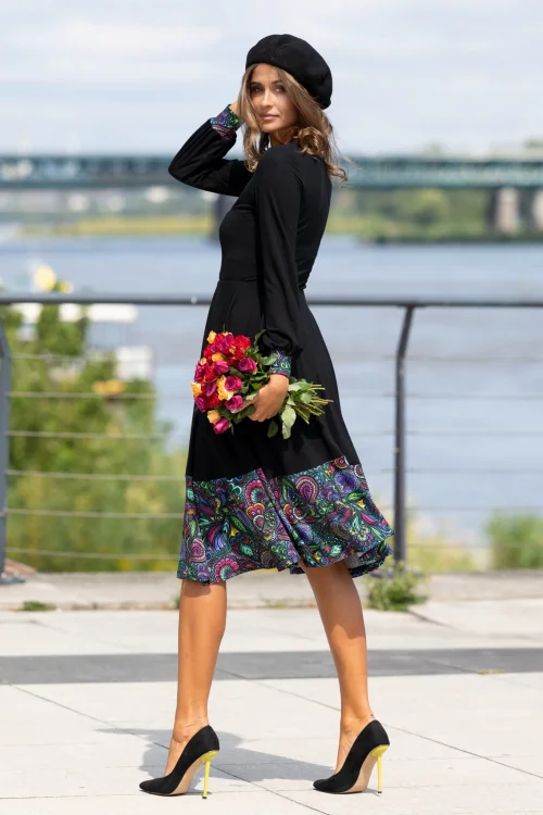 sukienka-czarna-z-wiskozowa-z-koła-FLORAL-vippi-design-3.jpg