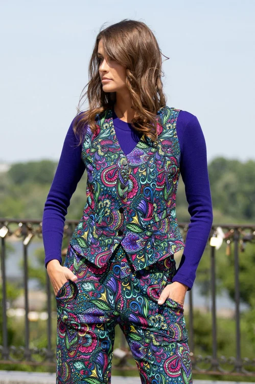 bluzka-fiolet-prążek,-kamizelka,-spodnie-szerokie-w-kant-FLORAL-Vippi-Design-8a.jpg