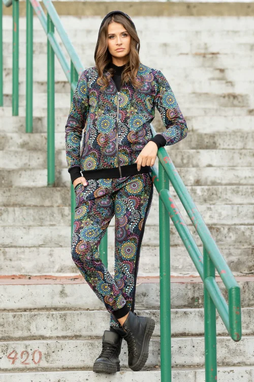 bluza-bomberka-z-kapturem-i-spodnie-z-lampasami-vippidesign-39.jpg
