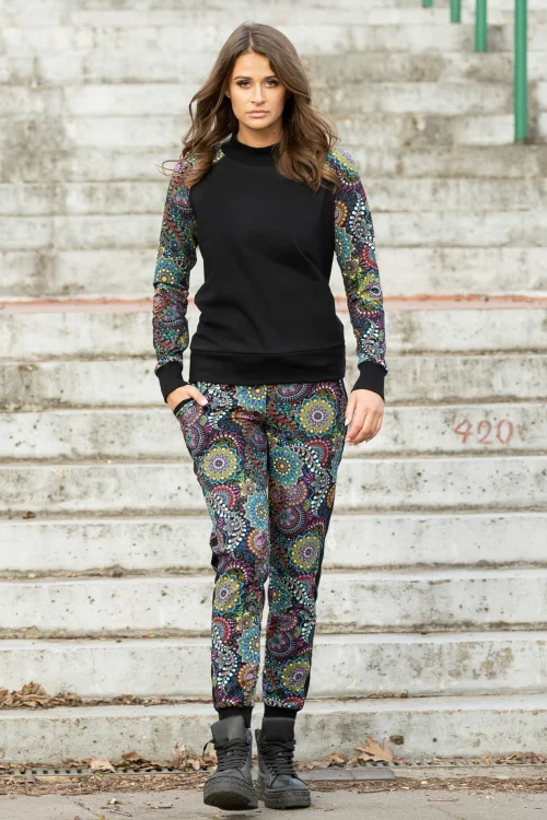 bluzka-czarna-sportowa-i-spodnie-z-lampasami-vippidesign-40.jpg