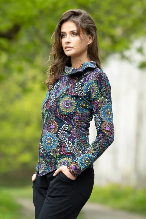 spodnie-z-mankietami-i-bluza-KOLOROWA-asymetryczna-RIO-vippi-design-2.jpg