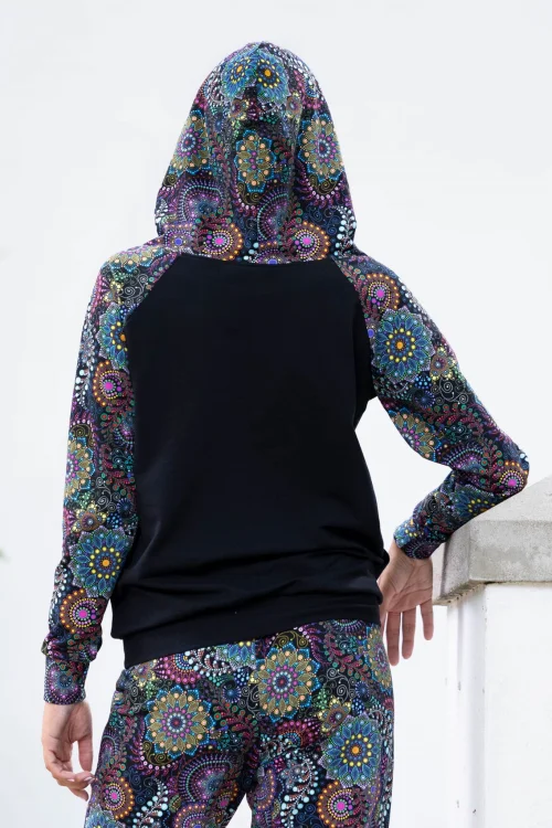 spodnie-joggery-i-bluza-z-szydełkową-koronką--RIO-vippi-design--8.jpg