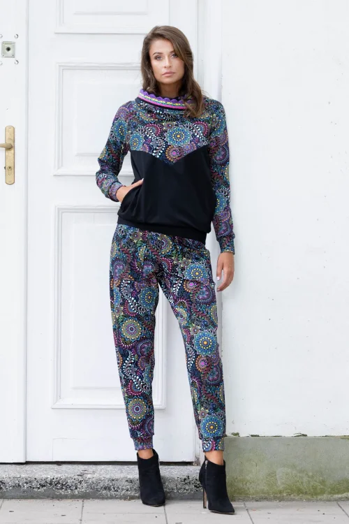 spodnie-joggery-i-bluza-z-szydełkową-koronką--RIO-vippi-design-2.jpg