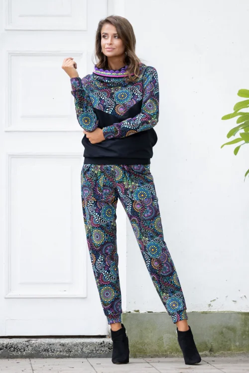 spodnie-joggery-i-bluza-z-szydełkową-koronką--RIO-vippi-design.jpg
