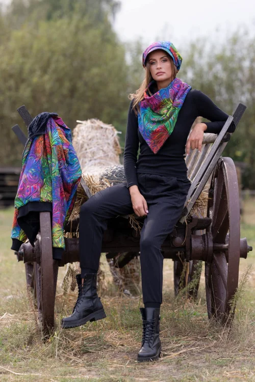 chusta-i-czpka-z-daszkiem-BLOOM-multi-vippi.jpg