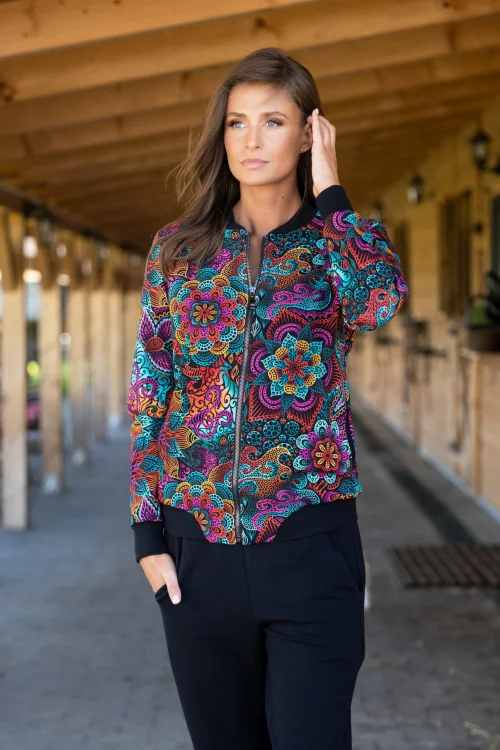 spodnie-luźne-czarne-i-bluza-bomberka-LILY-vippi--design-5.jpg