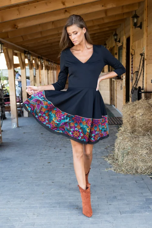 sukienka-rozkloszowana-odcinana--LILY-vippi-design-5.jpg