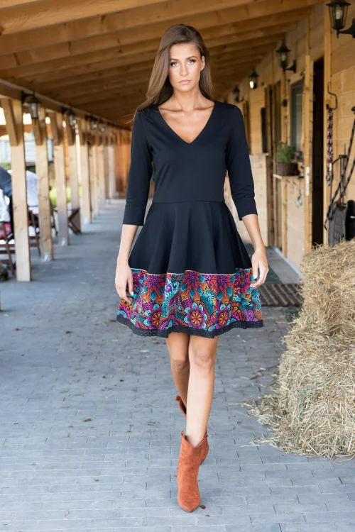 sukienka-rozkloszowana-odcinana--LILY-vippi-design-4.jpg