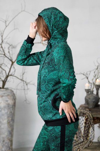 spodnie-sportowe-z-lampasami-i-bluza-z-ka[turem--AZURE-vippi-design-8.jpg