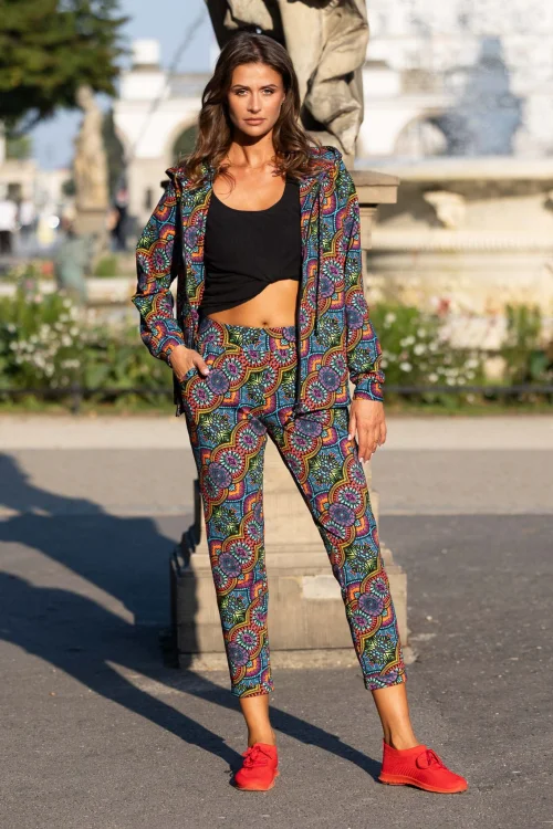 spodnie-z-mankietami-i-bluza-z-kontrą-SOLAR-vippi-design.jpg