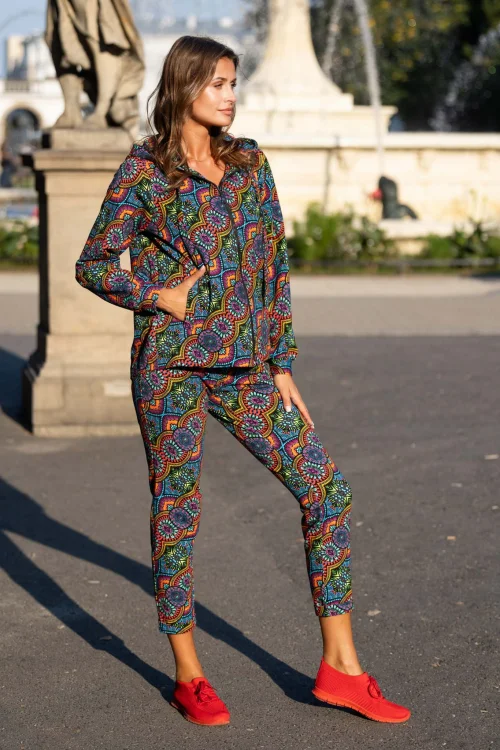 spodnie-z-mankietami-i-bluza-z-kontrą-SOLAR-vippi-design-11.jpg