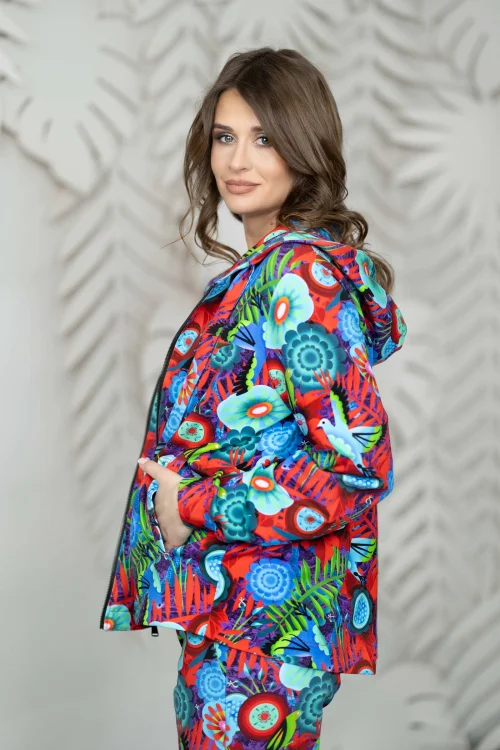 bluzka-kimonowa-czerwona-i-spodnie-luźne-i-bluza-z-kontrą--EDEN-red-VIPPI-DESIGN-3.jpg