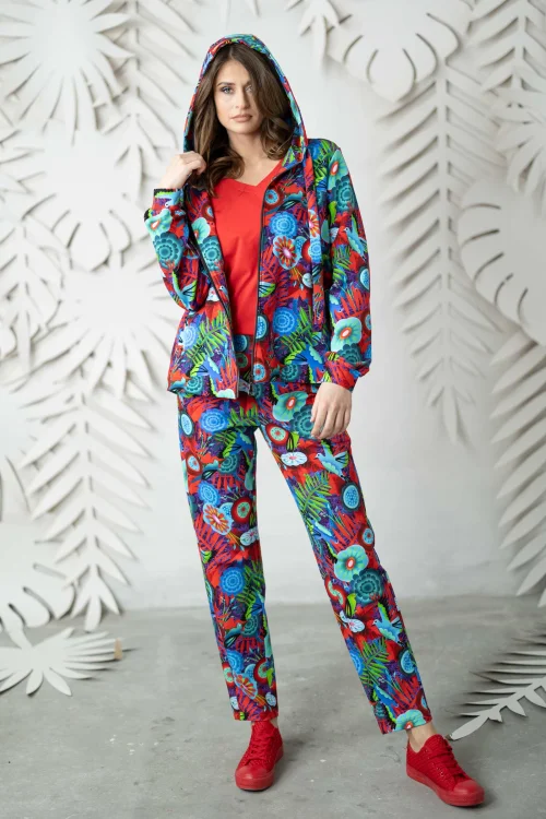 bluzka-kimonowa-czerwona-i-spodnie-luźne-i-bluza-z-kontrą--EDEN-red-VIPPI-DESIGN-7.jpg