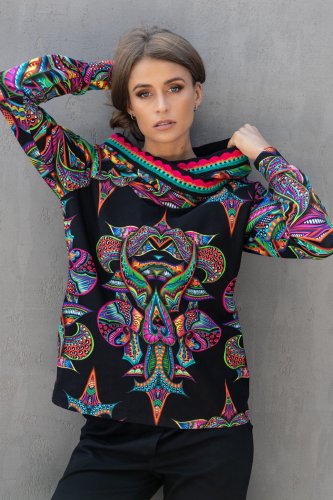 spodnie-czarne-z-mankietami-i-bluza-z-szydełkową-plisą-RAVEL-vippi-design-2.jpg