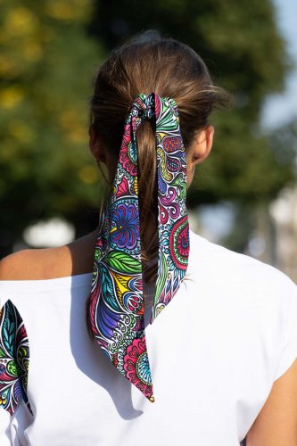 gumka-do-włosów-FLORAL-white-vippi-design.-2.jpg