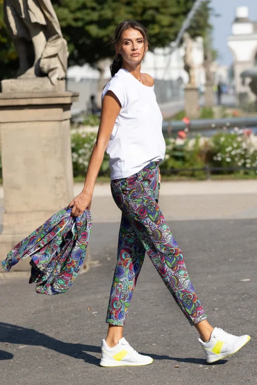 spodnie-z-mankietami-FLORAL-white-vippi-design.jpg