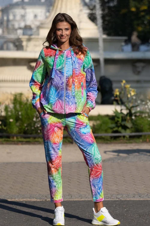 bluza-z-kontrą--i-spodnie-z-mankietami-BLOOM-white-vippi-design-3.jpg