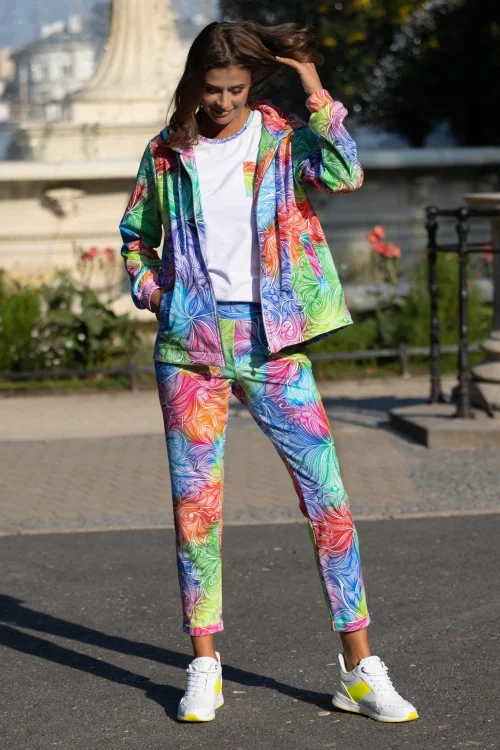 bluza-z-kontrą--i-spodnie-z-mankietami-BLOOM-white-vippi-design-7.jpg