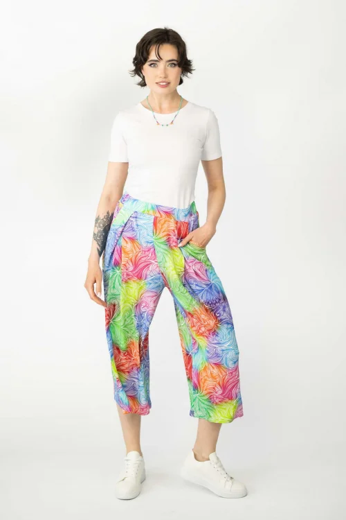 spodnie-wiskozowe-bermudy--BLOOM-white-vippi-design-6.jpg