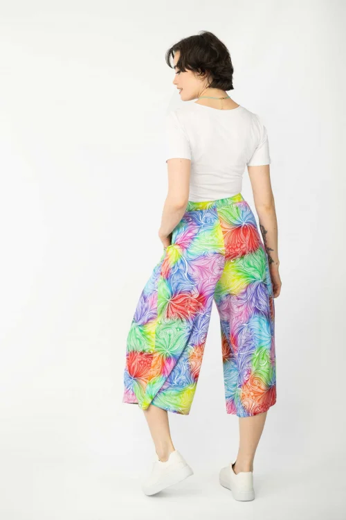 spodnie-wiskozowe-bermudy--BLOOM-white-vippi-design-7.jpg
